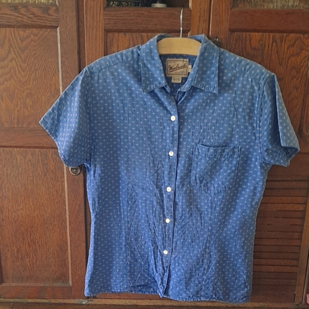 Vintage Woolrich Button down Shirt